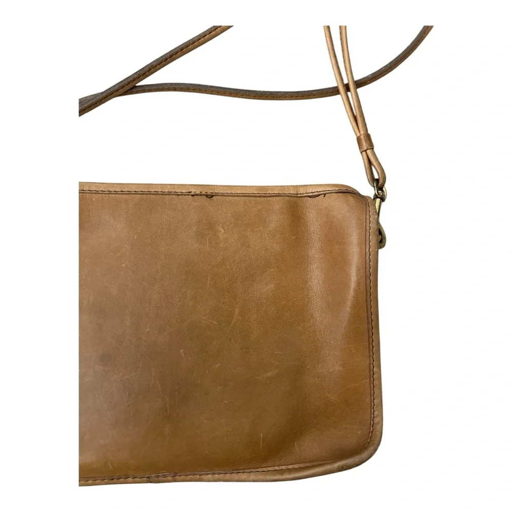 VINTAGE COACH 2000’s Y2K Tan Glove-Tanned Leather Crossbody Purse Handbag GUC - Picture 2 of 7